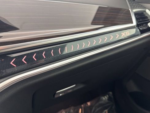 New 2026 BMW X5 xDrive50e w/ M Sport Package image 18