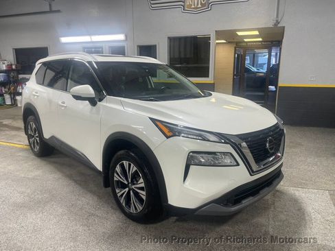 Used 2021 Nissan Rogue SV AWD/4WD image 1