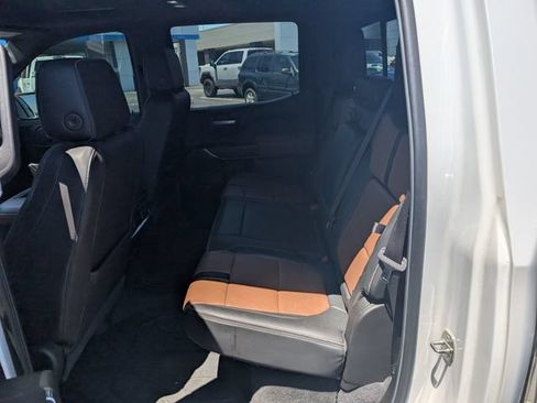 Used 2020 Chevrolet Silverado 1500 High Country w/ Technology Package AWD/4WD image 11