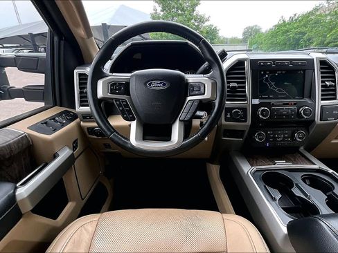 Used 2018 Ford F250 Lariat w/ Chrome Package AWD/4WD image 6