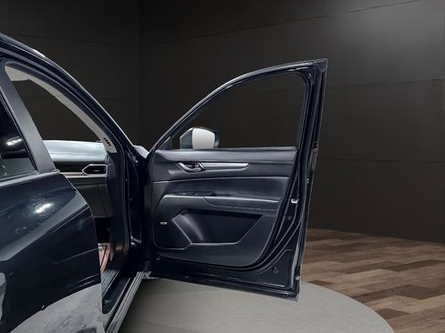 Used 2017 MAZDA CX-5 Touring w/ Preferred Equipment Package image 17