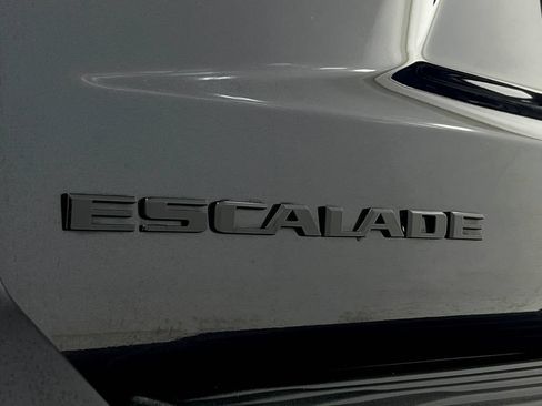 Used 2022 Cadillac Escalade ESV Sport Platinum AWD/4WD image 46