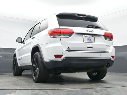 Used 2016 Jeep Grand Cherokee Limited w/ Luxury Group II image 20