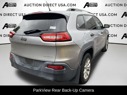Used 2017 Jeep Cherokee Sport AWD/4WD image 5