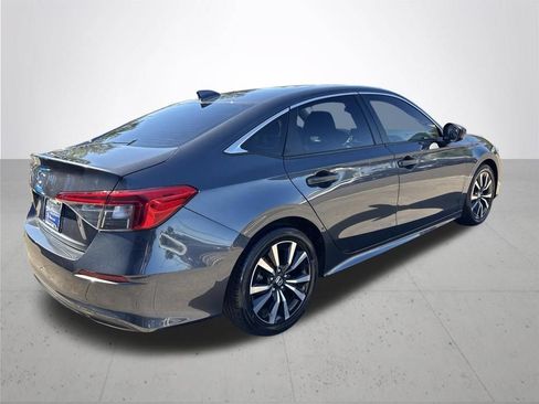 Used 2024 Honda Civic EX image 6