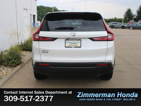 Certified 2026 Honda CR-V EX image 5