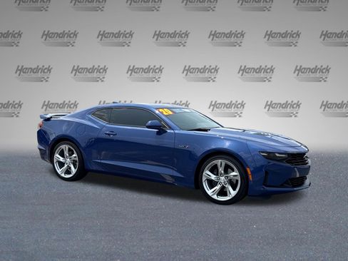 Used 2020 Chevrolet Camaro LT w/ Technology Package RWD image 2