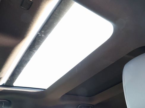 Used 2025 Toyota bZ4X XLE w/ Weather Package image 3