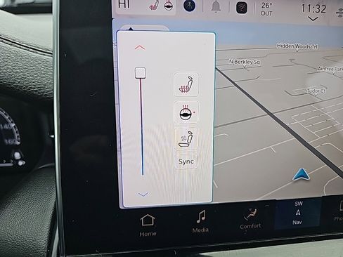 Certified 2024 Jeep Compass Limited w/ High Altitude Package image 38