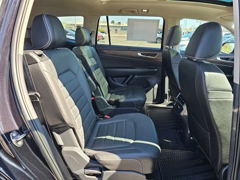 Certified 2025 Volkswagen Atlas SEL image 13