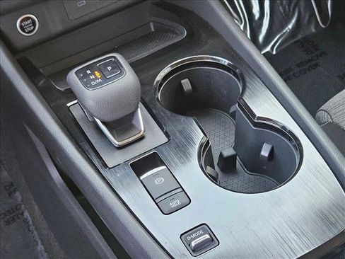 Used 2023 Nissan Rogue SV image 12