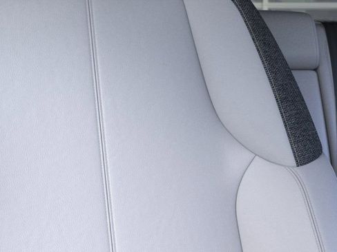 New 2026 Cadillac Optiq Luxury 1 image 21