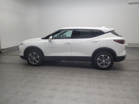 Used 2023 Chevrolet Blazer LT FWD image 3