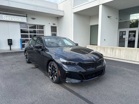 Used 2026 BMW i5 M60 AWD/4WD image 1