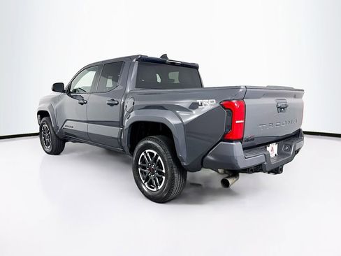 Used 2025 Toyota Tacoma TRD Sport AWD/4WD image 7