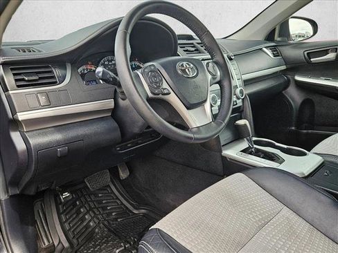 Used 2013 Toyota Camry SE w/ Convenience Pkg FWD image 10