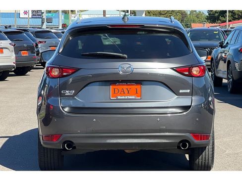 Used 2019 MAZDA CX-5 Signature image 6