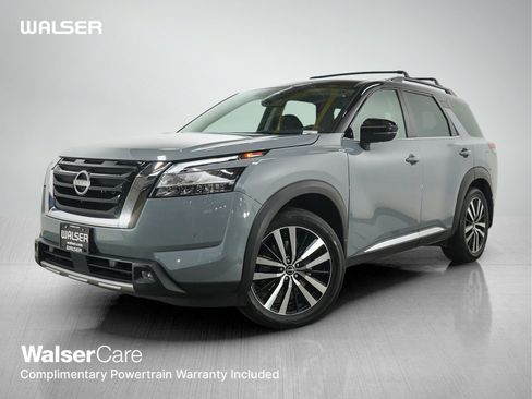 Used 2024 Nissan Pathfinder Platinum AWD/4WD image 1