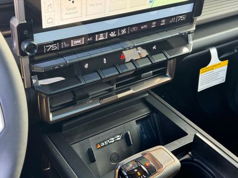 New 2025 GMC Hummer EV 2X w/ LPO, Sport Package image 34