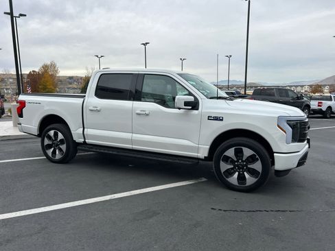 Used 2024 Ford F150 Lightning Platinum image 5