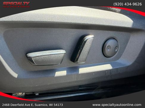 Used 2023 Nissan Rogue SV AWD/4WD image 35