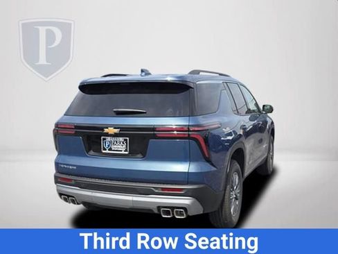 New 2026 Chevrolet Traverse LT w/ Driver Confidence Package FWD image 8