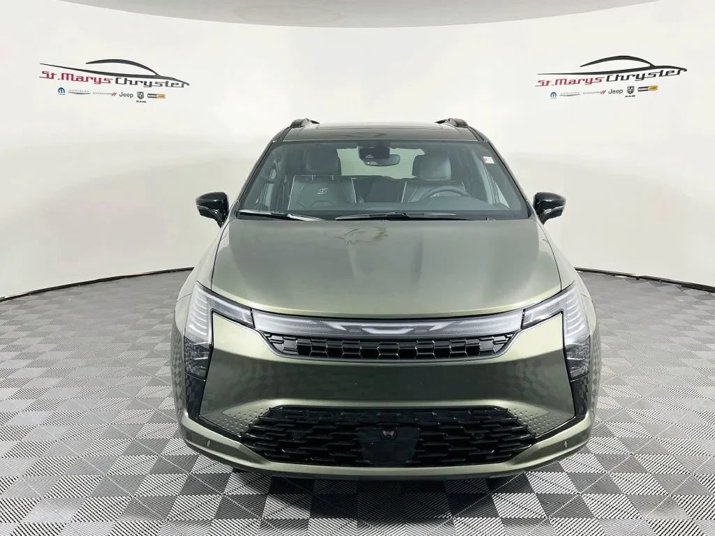 New 2027 Chrysler Pacifica Limited w/ Family Tech Group FWD image 3