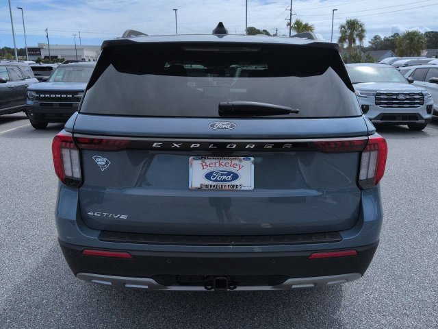 New 2027 Ford Explorer Active w/ Active Comfort Package RWD image 5