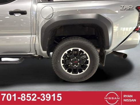 Used 2024 Toyota Tacoma TRD Off-Road w/ TRD Off Road Premium Package image 22