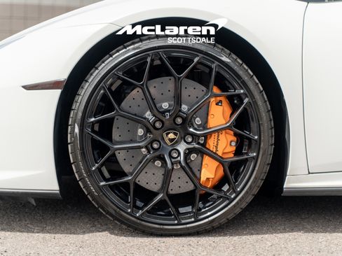 Used 2023 Lamborghini Huracan EVO image 20