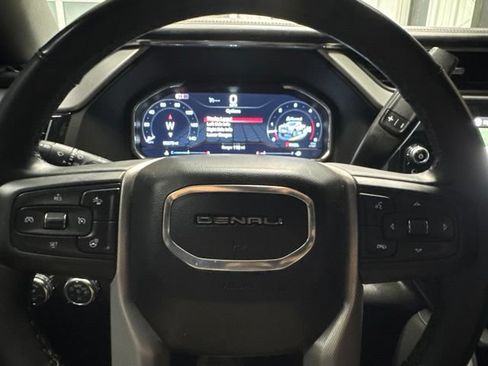 Used 2025 GMC Sierra 2500 Denali w/ Denali Reserve Package AWD/4WD image 11
