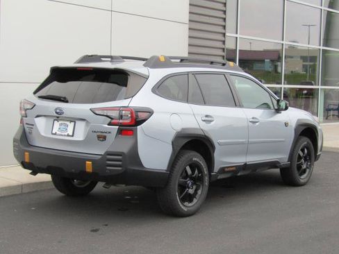 Used 2022 Subaru Outback Wilderness AWD/4WD image 9