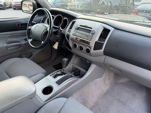 Used 2009 Toyota Tacoma PreRunner image 17