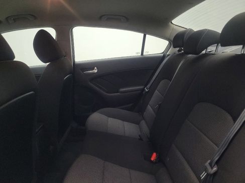 Used 2018 Kia Forte LX image 18