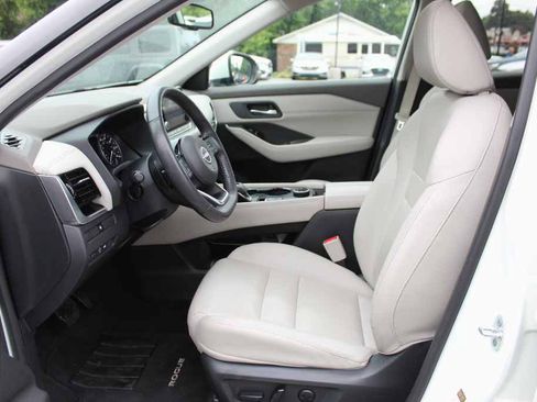 Used 2023 Nissan Rogue SL AWD/4WD image 26