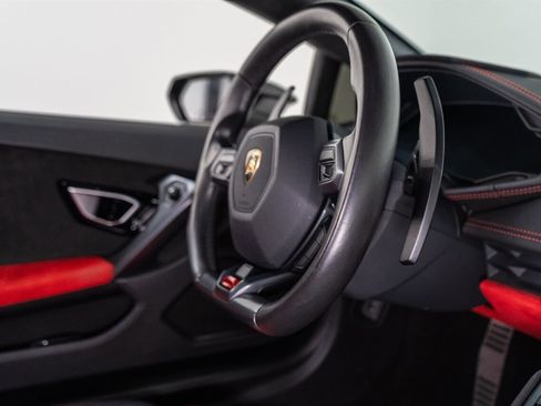 Used 2015 Lamborghini Huracan LP 610-4 image 43