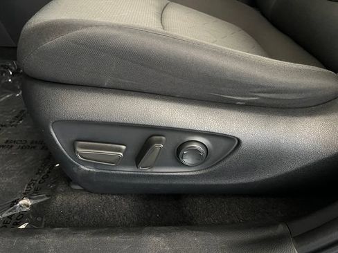 Used 2022 Toyota RAV4 XLE w/ Convenience Package AWD/4WD image 35