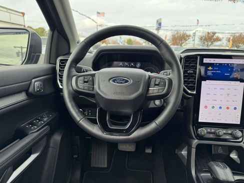 Used 2024 Ford Ranger Lariat w/ FX4 Off-Road Package image 13