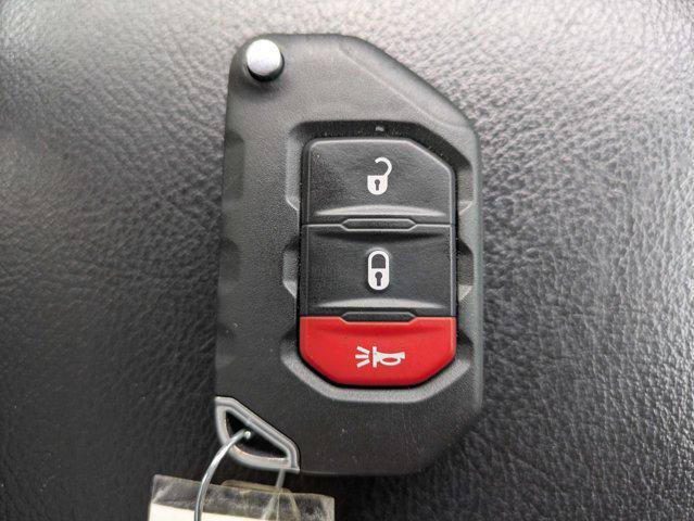Certified 2020 Jeep Wrangler Sport AWD/4WD image 34