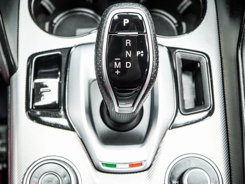 Used 2022 Alfa Romeo Giulia Veloce image 22