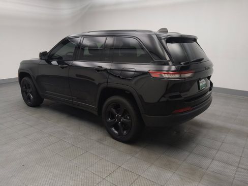 Used 2023 Jeep Grand Cherokee Altitude AWD/4WD image 3