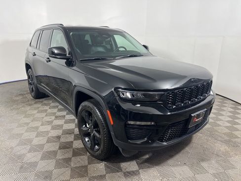 Certified 2023 Jeep Grand Cherokee Limited w/ Black Appearance Package image 1