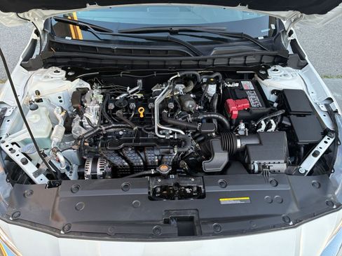 Used 2025 Nissan Altima 2.5 SV FWD image 33