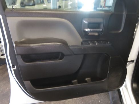 Used 2017 GMC Sierra 3500 2WD Crew Cab w/ Sierra Convenience Package image 17