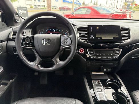 Used 2022 Honda Pilot Black Edition image 30