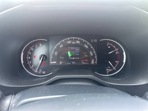 Used 2023 Toyota RAV4 XLE AWD/4WD image 19