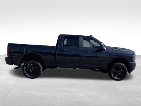 New 2026 RAM 2500 Big Horn AWD/4WD image 6