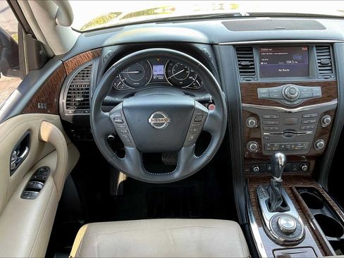 Used 2017 Nissan Armada Platinum image 5