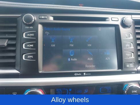 Used 2015 Toyota Highlander XLE AWD/4WD image 15