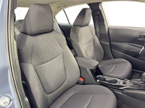 Used 2022 Toyota Corolla LE image 30